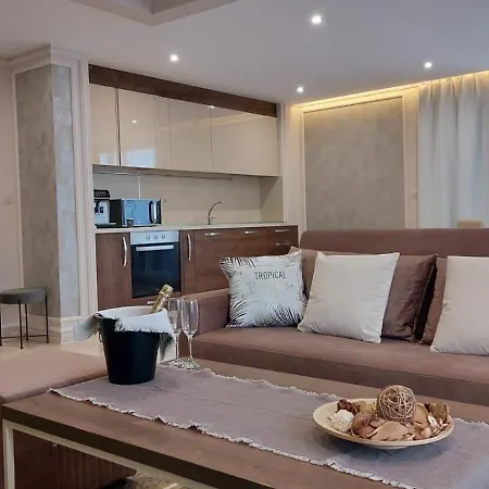 Paradiso 'в' 607 Large Luxury Апартамент