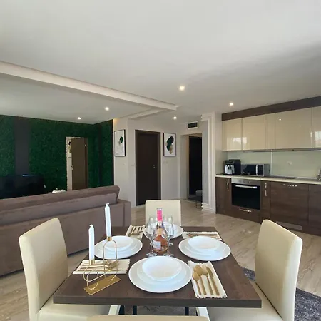Paradiso 'в' 607 Large Luxury Apartment